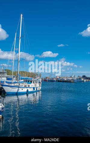 Burger Binnensee mit Hafen, Burg, Fehmarn, Ostsee, Schleswig-Holstein, Deutschland, Europa Stockfoto