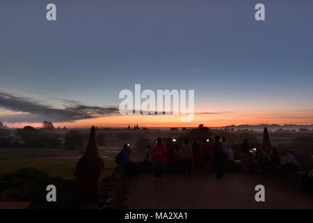 Malerische Sonnenaufgang auf der Ebene. Bagan. Mandalay Region. Myanmar Stockfoto