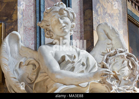 Engel mit der Dornenkrone von Gian Lorenzo Bernini - Sant'Andrea delle Fratte - Rom Stockfoto