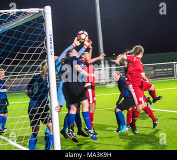 Aveley Essex, 29. März 2018, BBC Essex Frauen; s Cup Finale Brentwood Stadt Vs C&K Basildon Stockfoto