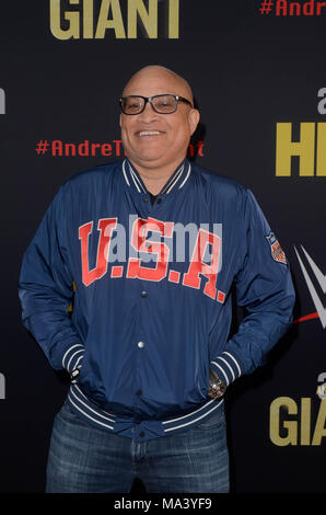 Los Angeles, Ca, USA. 29 Mär, 2018. Larry Wilmore bei der Premiere für die HBO Andre der Riese im Kino Dome in Los Angeles, Kalifornien am 29. März 2018. Quelle: David Edwards/Medien Punch/Alamy leben Nachrichten Stockfoto