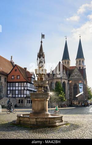 Die Altstadt Altstadtmarkt (Markt) und der Marienbrunnen Brunnen in Braunschweig, Deutschland Stockfoto