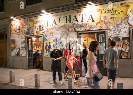 Tapas La Chata' Bar in La Latina, Madrid, Spanien Stockfoto