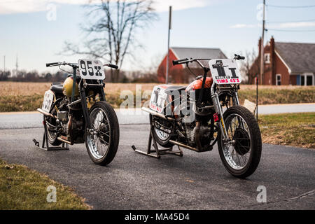 Zwei frühe 40er Custom built harley davidson Racers Stockfoto