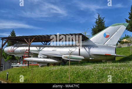 Anzeigen eines pensionierten Suchoi Su-7 militärischen Flugzeug Stockfoto