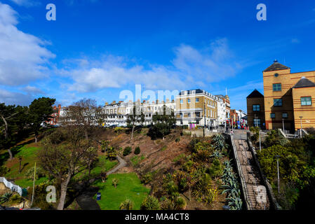 Royal Terrace, Southend On Sea, Essex. Zwischen 1791 und 1793 gebaut. Häuser in der Terrasse war im Zweiten Weltkrieg von der Marine genutzt. Cliff Gardens Stockfoto