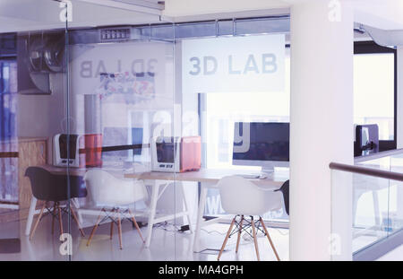 3D-Labor, neue Technologie Labor Klassenzimmer. Start-up Unternehmen moderne Büroeinrichtung Stockfoto