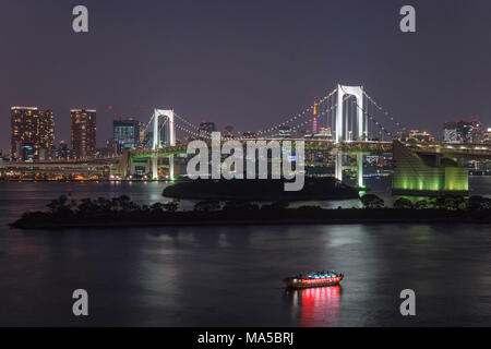 Asien, Japan, Nihon, Nippon, Tokio, Shibura Kai, Odaiba, Minato, Rainbow Bridge bei Nacht Stockfoto