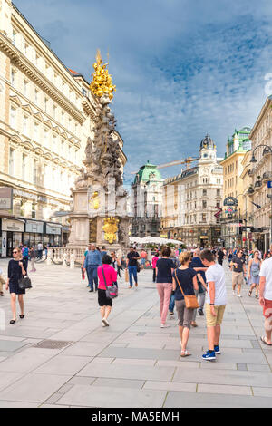 Wien, Österreich, Europa. Die Pestsäule (Pest Spalte) auf dem Graben entfernt Stockfoto