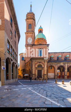 Bologna, Emilia Romagna, Italien Blick auf Kirche Santi Bartolomeo Stockfoto