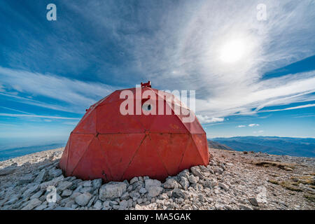 Bivacco Pelino auf dem Monte Amaro, Maiella, Provinz L'Aquila, Abruzzen, Italien, Europa Stockfoto