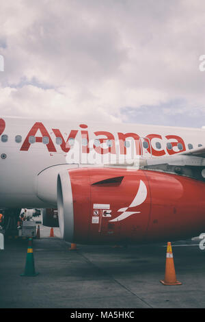 Avianca Flugzeug Flughafen Ministro Pistarini in Buenos Aires. Stockfoto