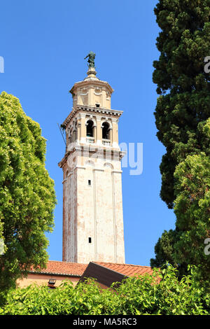 Glockenturm der Kirche Chiesa di Santa Maria dei Carmini Stockfoto