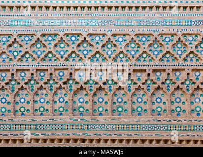 ZARAGOZA, Spanien - 3. MÄRZ 2018: Die MUDEJAR Fassade der Kirche Iglesia de San Juan de los Panetes. Stockfoto