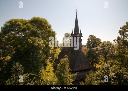 Die St. Nikolai Kirche aus Holz wurde im Jahr 1709 gebaut. Von der Ortschaft Shashvar, Vinogradov Region verschoben. Transkarpatien, Ukraine Stockfoto