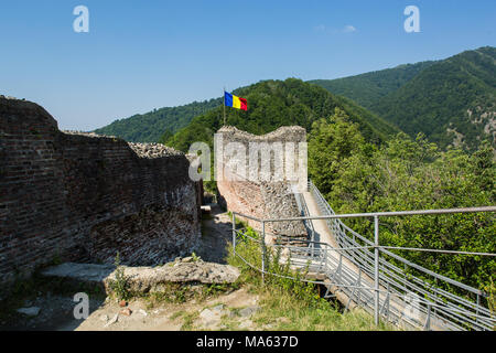 Burgruine Poenari auf Mount Cetatea in Rumänien Stockfoto