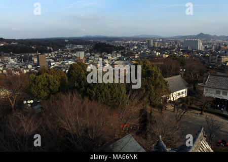 Die Ansicht von inuyama Stadt von der Burganlage. In Japan - Februar 2018. Stockfoto