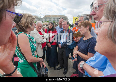 Charlotte Ann Leslie, Konservative Partei Politiker. Sie hat das MP für Bristol North West Gespräche mit Inhaltsstoffe, die Climate Change Coalition Tag der Aktion. Stockfoto