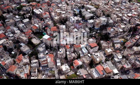 Nazareth, Luftbild der Straßen und Dächer der Altstadt. Stockfoto