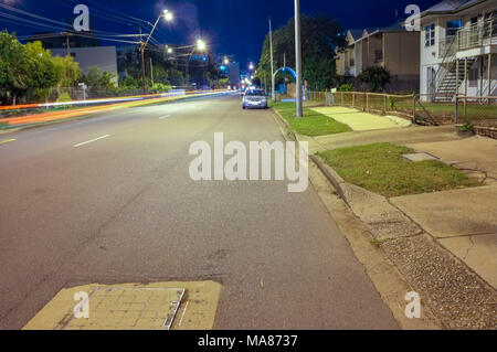 Am ruhigen Ende der Mitchell Street bei Nacht, Darwin, Northern Territory, Australien. Stockfoto