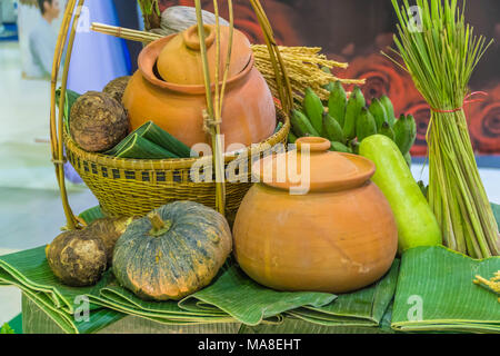 Thailändisches Dessert im kleinen Topf Stockfoto