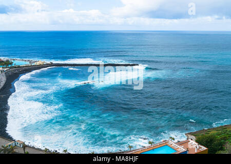 Blick auf die Küste von Puerto de la Cruz, Teneriffa, Kanarische Inseln Stockfoto