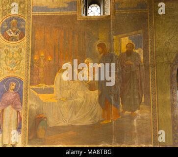 Detail der Kunstwerke an den Wänden im Inneren der Kathedrale Saint Alexandar Nevski in Sofia, Bulgarien. Stockfoto