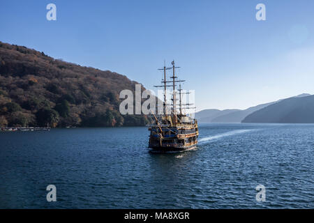 Piratenschiff auf dem See Ashi eine der Hauptattraktionen für die Hakone Region in Japan Stockfoto