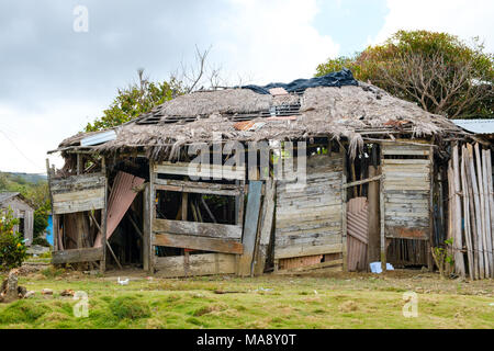 Hölzerne Haus Ruine, holzhütte/Baracke oder Cottage - Stockfoto