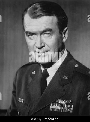 Schauspieler James Stewart, Porträt Tragen seiner Air Force Reserve Uniform, aus dem er als Brigadegeneral, 1959 in den Ruhestand Stockfoto