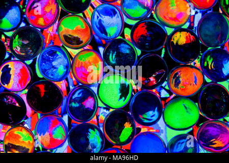 Bunte runde Glas Nuggets/Kiesel Stockfoto