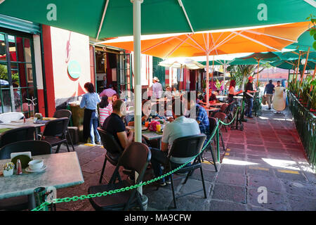 Restaurants für Touristen in der Plaza San Jacinto im San Angel Nachbarschaft von Mexiko-Stadt, Mexiko Stockfoto