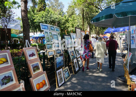 Kunst verkauft in der Plaza San Jacinto im San Angel Nachbarschaft von Mexiko-Stadt, Mexiko Stockfoto