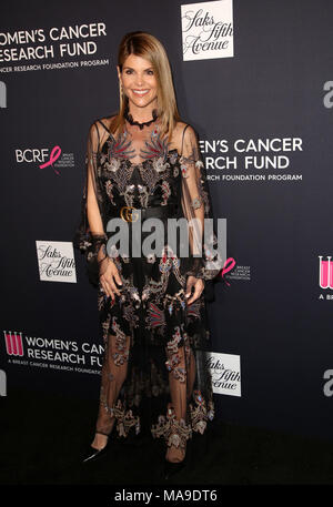 Berühmtheiten besuchen die Women's Cancer Research Fund" ein unvergesslicher Abend" im Beverly Wilshire Hotel. Mit: Lori Loughlin Wo: Los Angeles, Kalifornien, Vereinigte Staaten, wenn: 27 Feb 2018 Credit: Brian/WENN.com Stockfoto