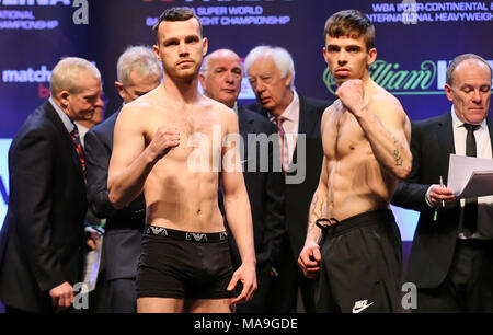 03-30-2018, Motopoint Arena Hall, Cardiff. SEAN MCGOLDRICK v RICKY WENIG 8st 10lbs 1 oz 8st 9lbs 5oz (Newport) (Southampton) Anthony Josua V Joseph Parker, Unified Welt Titel kämpfen Stockfoto