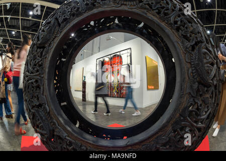 März 30th, 2018 - Ausstellungen an der Art Basel 2018 zeigen, an der Hong Kong Convention & Exhibition Centre, Wan Chai, Hong Kong. Stockfoto