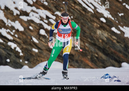 Lenzerheide, Schweiz, 31. März 2018. Melina Willi beim Sprint der Frauen Konkurrenz an den Schweizer Meisterschaften Biathlon Stockfoto