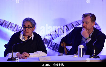 Mumbai, Maharashtra, Indien. 31 Mär, 2018. "Die Zukunft der Film 'Verzicht' mit Tacita Dean und Christopher Nolan Pressekonferenz auf YRF Studio in Mumbai. Credit: Azhar Khan/SOPA Images/ZUMA Draht/Alamy leben Nachrichten Stockfoto