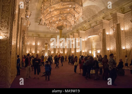 Burning Man Tempel von David am Besten und der Tempel Crew erstellt. Die Ausstellung Keine Zuschauer: Die Kunst der Burning Man ist bei der Smithsonian Renwick Gallery in Washington DC, 30. März - 16. September 2018. Stockfoto