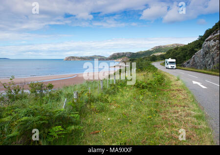 Camper Fahrt entlang der Nordküste 500 Scenic route in Wester Ross, Schottland Stockfoto