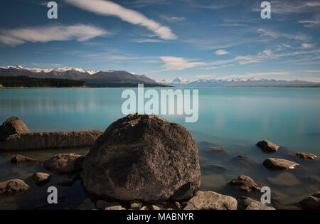 Pristine Lake Pukaki, mit Blick auf Mount Cook, Südinsel, Neuseeland Stockfoto