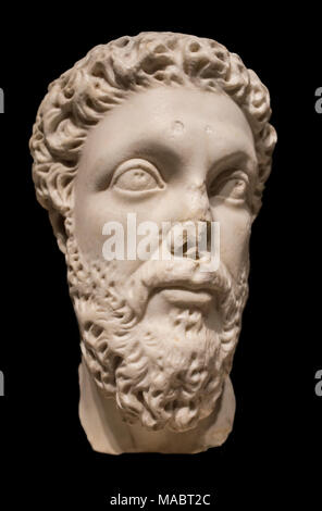 Madrid, Spanien - 11 November, 2017: Antike römische Büste von Kaiser Marcus Aurelius im Nationalen Archäologischen Museum in Madrid Stockfoto