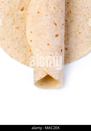 Plain Tortilla Wrap auf weiß von oben isoliert. Stockfoto