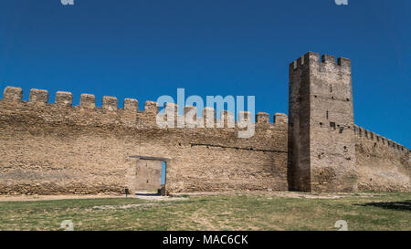 Akkerman Zitadelle im ukrainischen Odessa Bilhorod-Dnistrovskyi in der Nähe der Stadt an einem sonnigen Tag Stockfoto