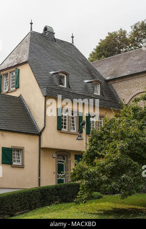 Bunte Häuser im bayerischen Stil in der Altstadt von Köln, Nordrhein-Westfalen - Deutschland Stockfoto