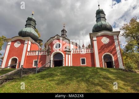 Untere Kirche der barocken Kalvarienberg in Banska Stiavnica, Slowakei. Es war 1744 - 1751. Stockfoto