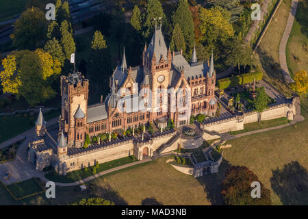 Luftaufnahme, Herbst, am Rhein, Dragon rock, Schloss Drachenburg, Königswinter, Siebengebirge, Rheinland, Nordrhein-Westfalen, Deutschland, Europa, b Stockfoto