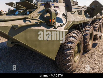 KADAMOVSKIY TRAINING GROUND, ROSTOV REGION, Russland, 26. AUGUST 2017: gepanzerte Fahrzeug BTR-82 bin Close-up Stockfoto