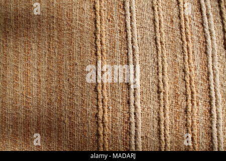 Seide Tapeten Textur Hintergrund in Sepia pastellgelb Creme beige Farbton: Feiner natürlicher Rohstoffe Thai Seide detail texturierte Organic Fiber texti Stockfoto