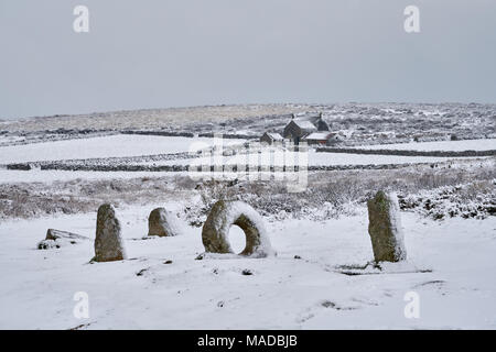 Männer-an-Tol. Prähistorische Steine West Cornwall UK 18/03/2018 Zwei Wochen vor Ostern. National Trust open access Land. Englisches Erbe Stockfoto